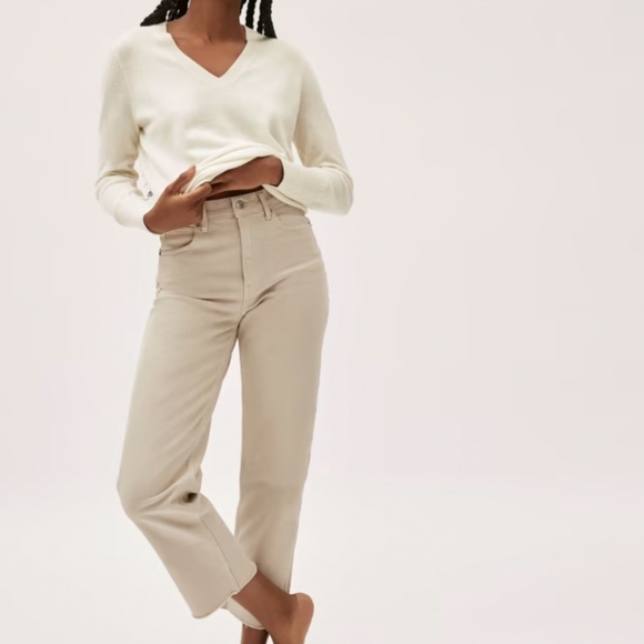 Everlane cashmere v-neck in ivory, size XS - Picture 2 of 4